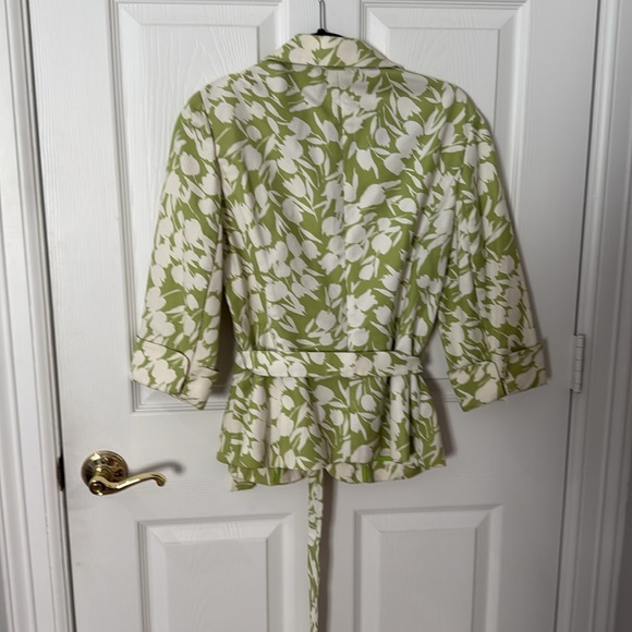 Floral Green and White Wrap blazer Harold’s size 10 - Picture 4 of 4